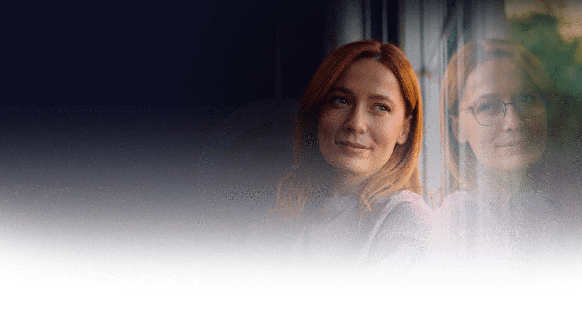 photo femme avec et sans lunettes